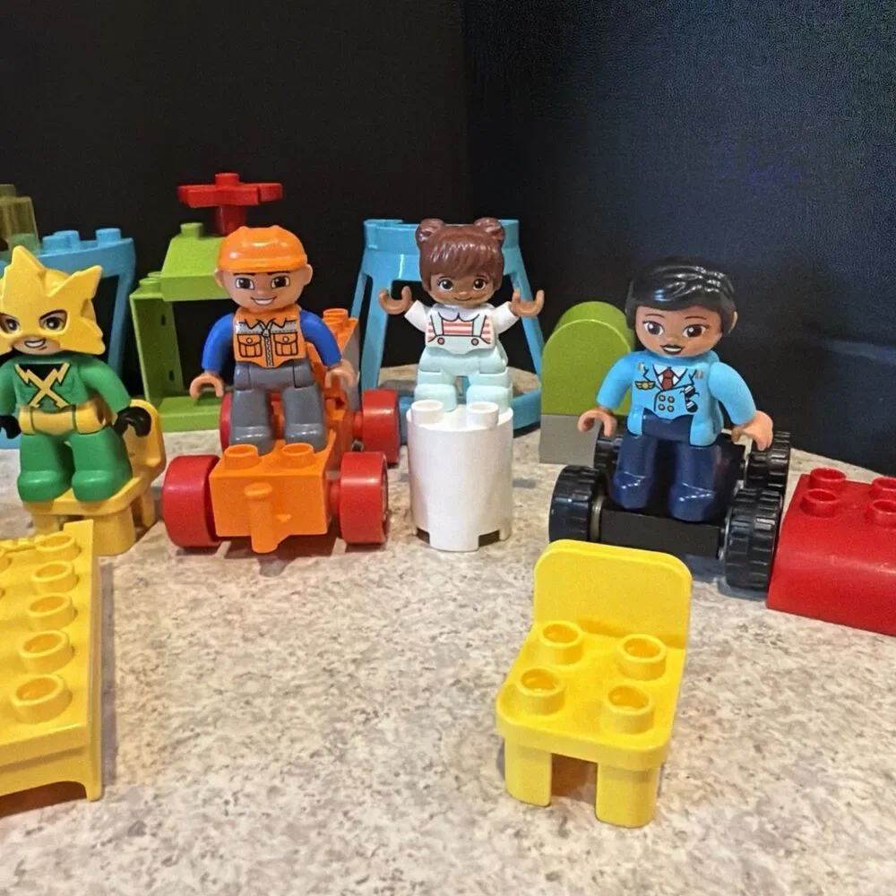 Lego Duplo Huge Lot 9 Figures Mickey Minnie Spiderman Pluto + Bricks Vehicles
